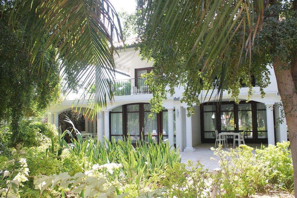 ฟลอริส สวีท โฮเต็ล - สปา แอนด์ บีช คลับ Hotel Piscadera Bay ภายนอก รูปภาพ