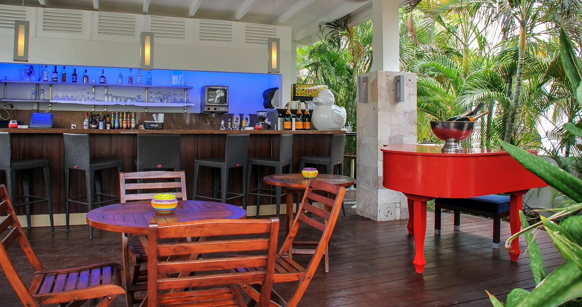 ฟลอริส สวีท โฮเต็ล - สปา แอนด์ บีช คลับ Hotel Piscadera Bay ภายนอก รูปภาพ